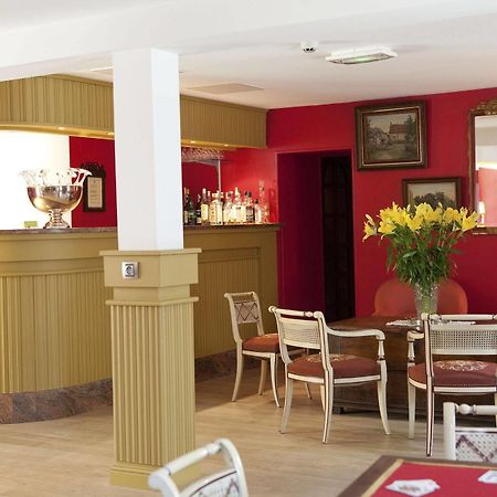 Logis Hotel O En Couleur Oucques-la-Nouvelle 외부 사진